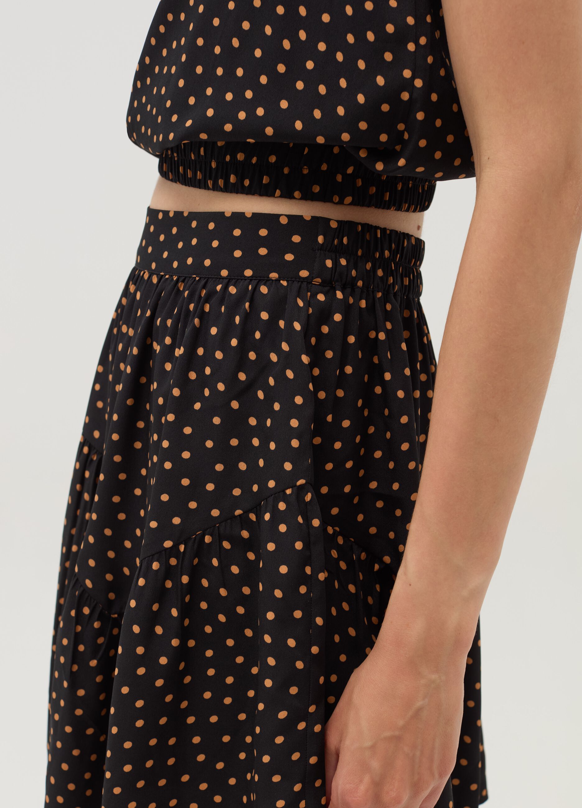 Short polka dot skirt with flounce