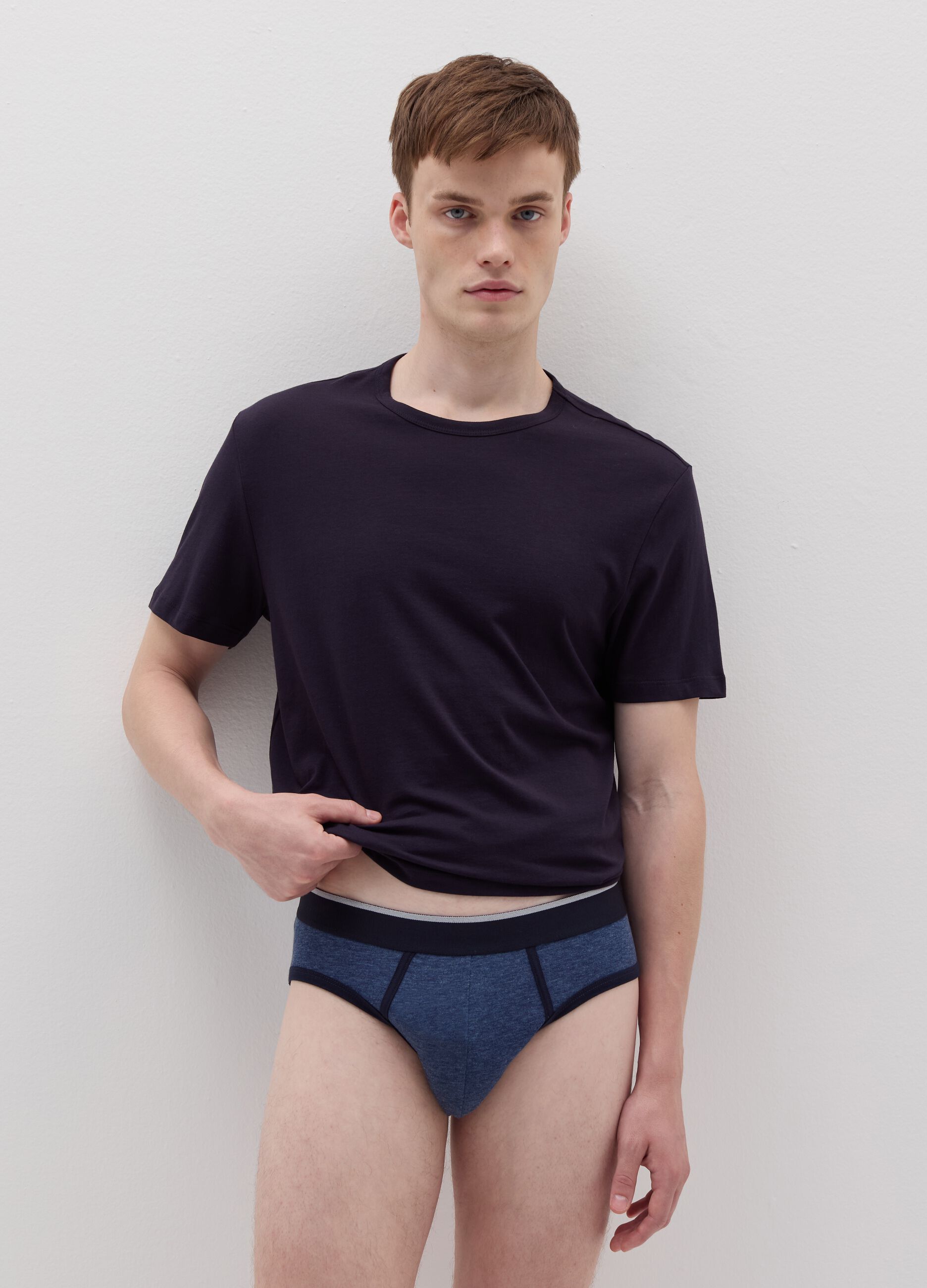 Three-pack briefs with contrasting piping